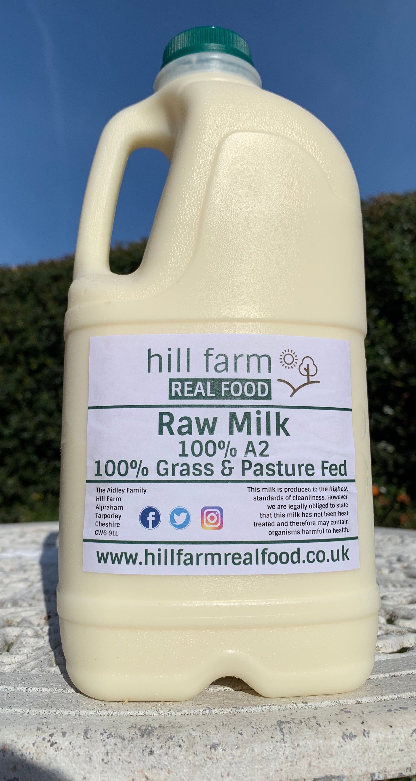 Raw Organic A2 Grass Fed Milk - 3 x 2 litre bottle bundle (INCLUDES COURIER DELIVERY)